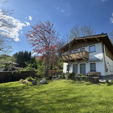 Sonnige, moderne Ruheoase mit atemberaubendem Bergblick